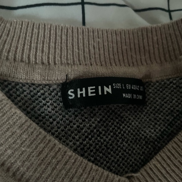 plaid polyester, long sleeve sweater - Picture 7 of 7